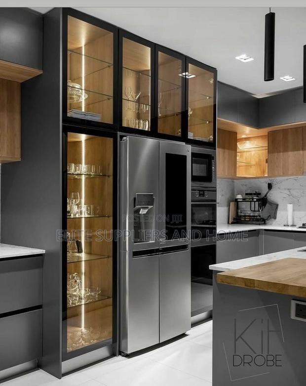 Modern Kitchen Cabinets · Photo 3