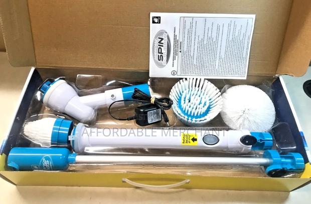 Cordless and Rechargeable Electric Spin Scrubber · Photo 4