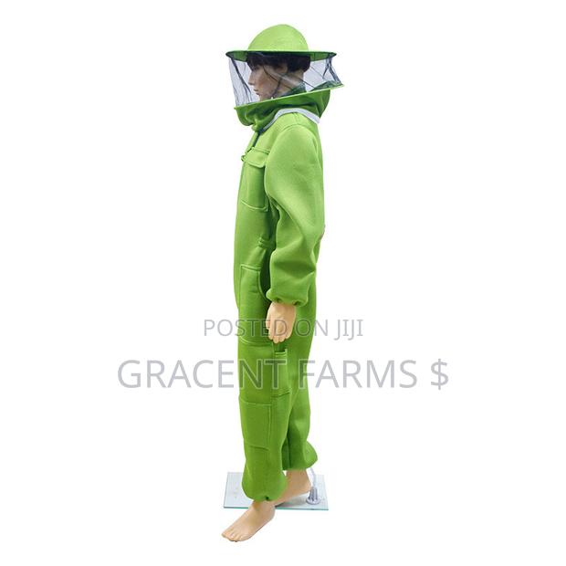 3d Green Ultra Ventilated Cowboy Bee Suit With Pair Of Gloves
