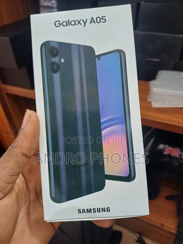 New Samsung Galaxy A05 64 GB Black photo 2