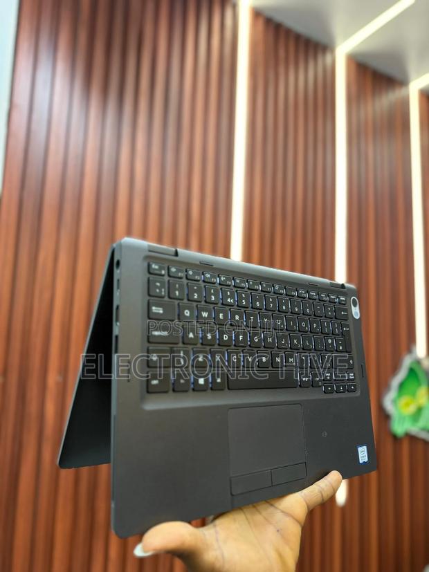 Laptop Dell Latitude 5300 8GB Intel Core I5 SSD 256GB photo 2