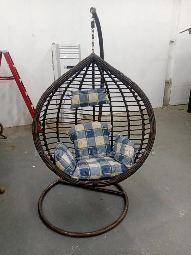 Hanging Swing Basket · Photo 3
