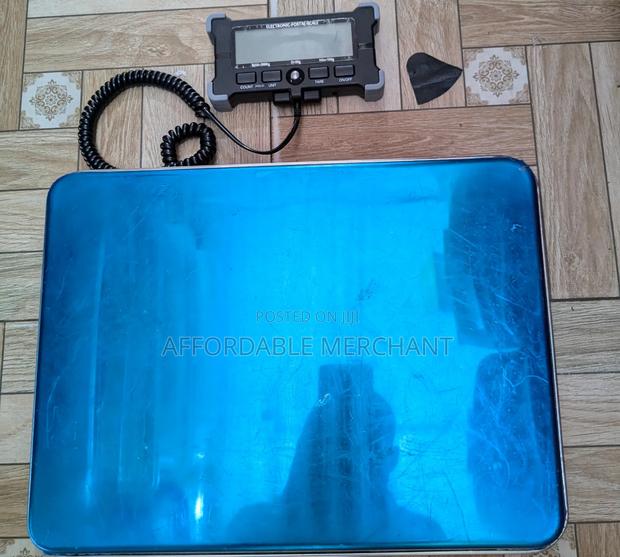 Heavy Duty Digital Postal Scale (300kg) · Photo 2