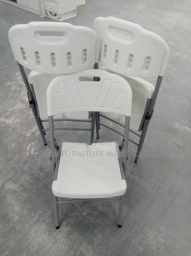 Unique Foldable Chairs · Photo 3