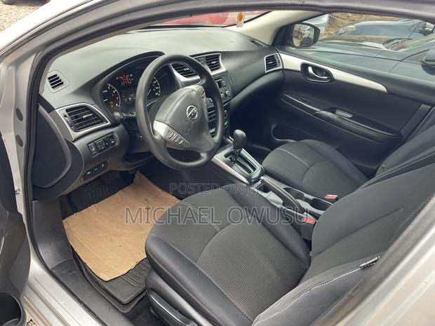 Nissan Sentra 2017 Silver