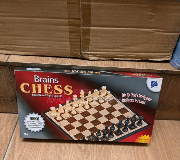 Brains Chess Board Game · Photo 2