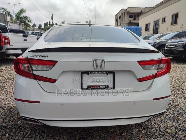 Honda Accord Sport SE 1.5T 2021 White
