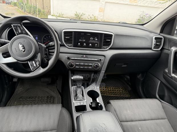 Kia Sportage EX FWD 2020 White · Photo 1