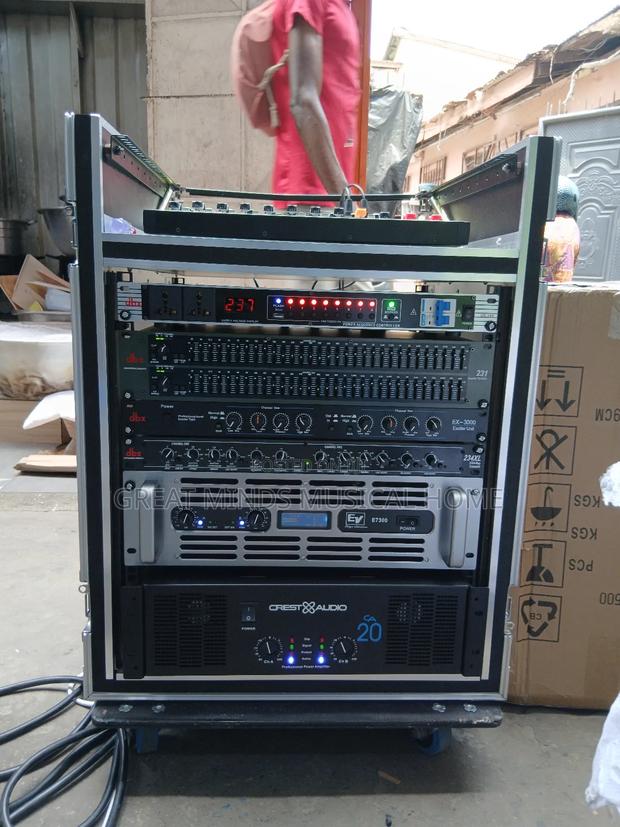 Full Set of Amp Rack · Photo 4