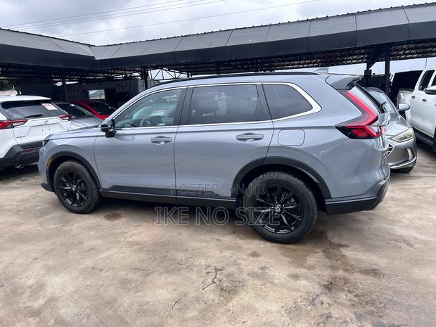 Honda CR-V 2024 Gray
