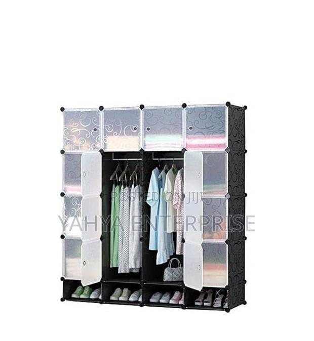 Plastic Cabinet · Photo 2