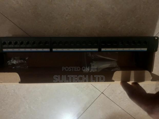 24port Rj45 To Rj45 Patch Panel photo 4