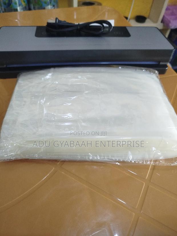 Vacuum Sealer + 100 Bags photo 4
