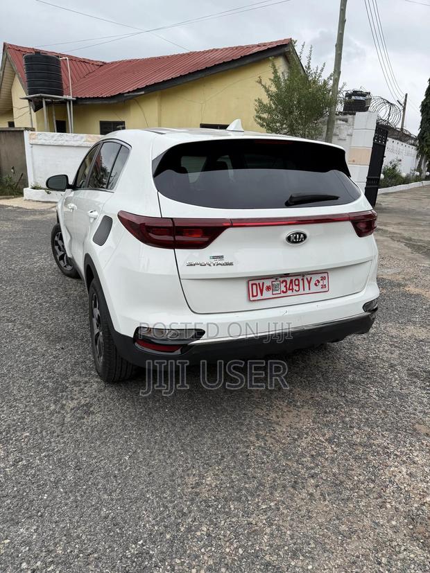 Kia Sportage EX FWD 2020 White · Photo 4