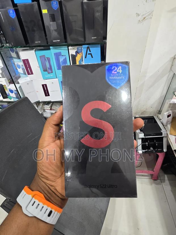 New Samsung Galaxy S22 Ultra 5G 128 GB Black