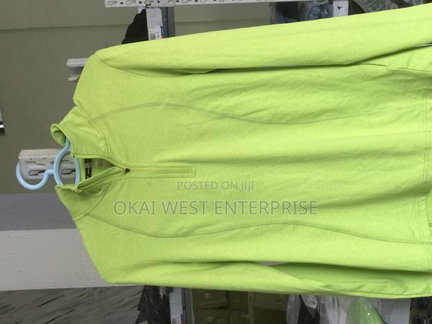 Unisex Hoody · Photo 4