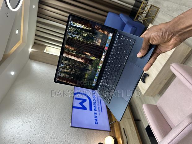 Laptop Apple MacBook Air 2022 M2 8GB Apple M2 SSD 256GB · Photo 2