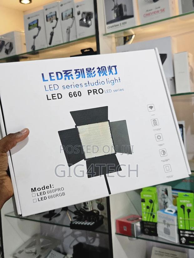 Bi Color Led 660 Pro Studio Light · Photo 2