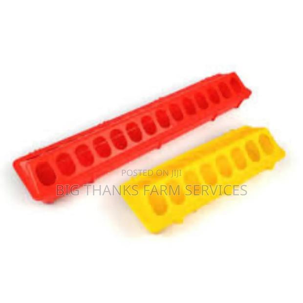 28 Holes Feeders · Photo 2