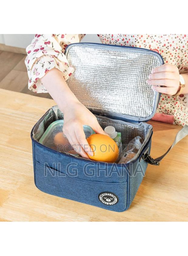 Oxford Cloth Insulated Lunch Carrying Bag. Tvx16956 · Photo 4
