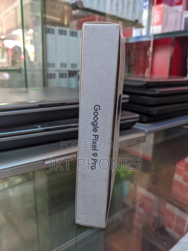 New Google Pixel 9 Pro 256 GB Gold photo 2