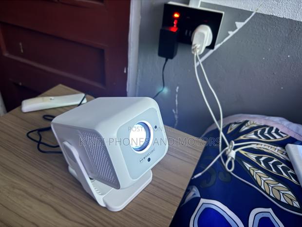 Smart Android Projector
