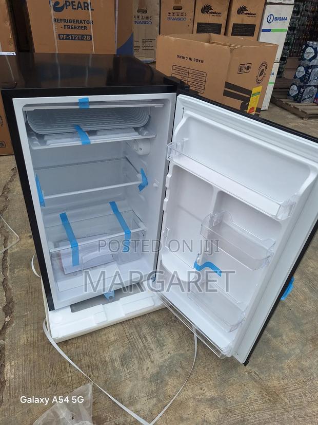 Black Beauty Rainbow Table Top Fridge