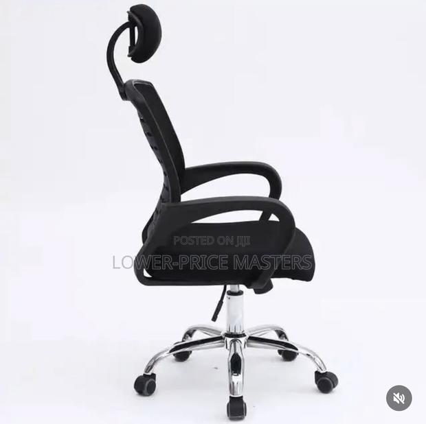 Modern Office Chair · Photo 4