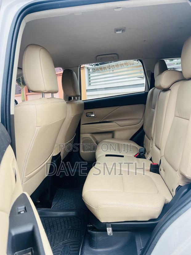 Mitsubishi Outlander SEL AWC 2018 White