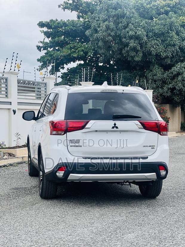 Mitsubishi Outlander SEL AWC 2018 White