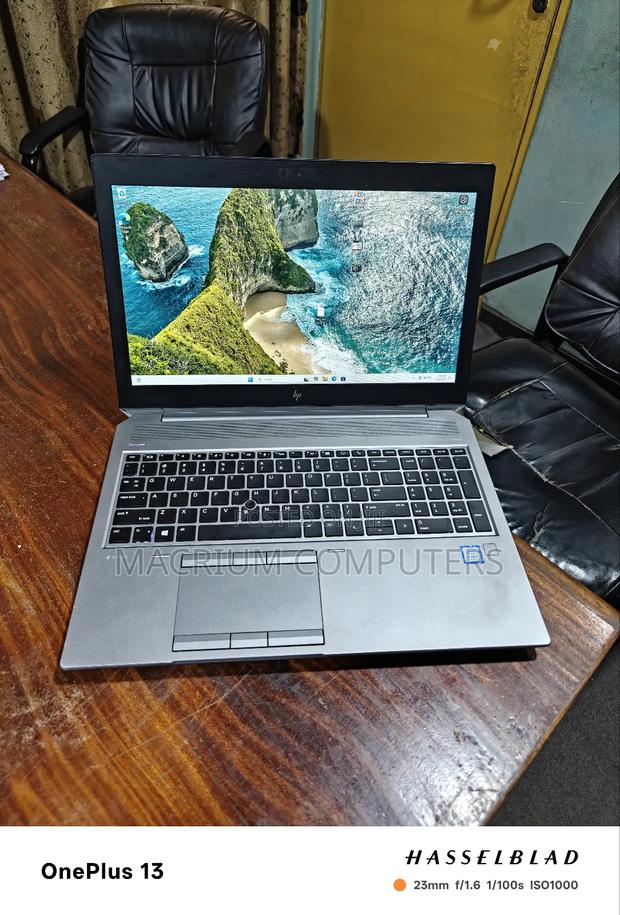 Laptop HP ZBook 15 G4 16GB Intel Core I7 SSD 512GB photo 2