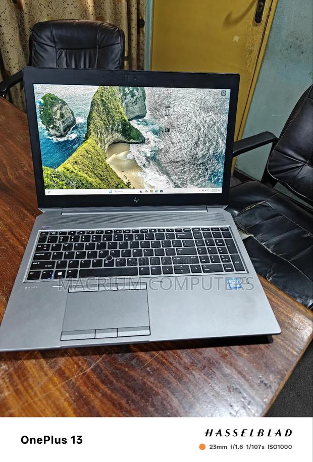 Laptop HP ZBook 15 G4 16GB Intel Core I7 SSD 512GB photo 3