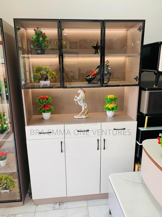Illuminated Glass Display Cabinet · Photo 2