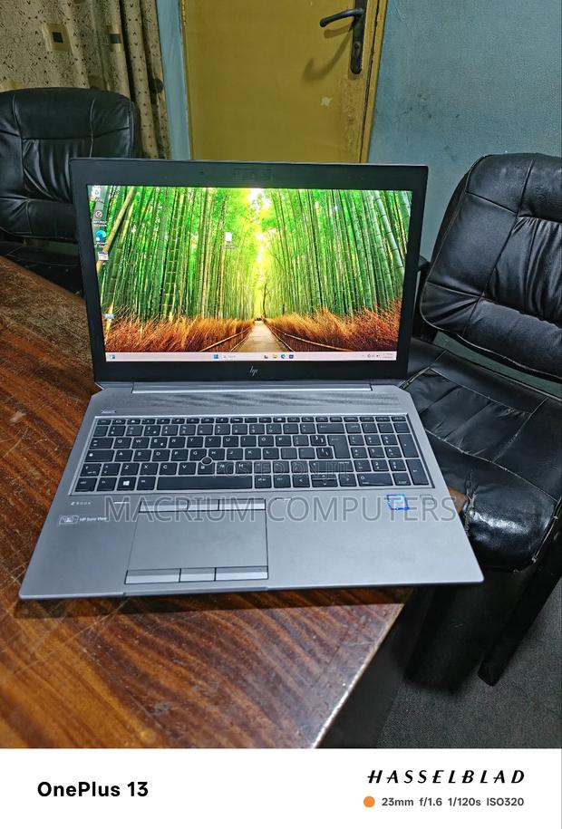 Laptop HP ZBook 15 G4 32GB Intel Core I9 SSD 512GB
