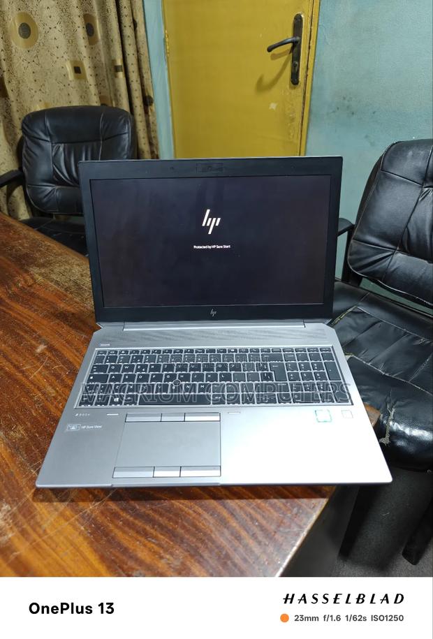 Laptop HP ZBook 15 G4 32GB Intel Core I9 SSD 512GB photo 5