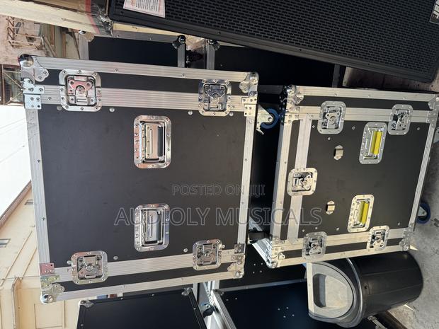 Lud Amplifiers Rack 12 Units/Dj Type · Photo 4