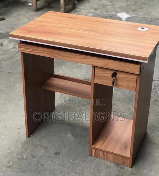 Office Table · Photo 2