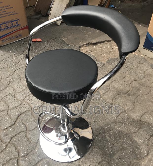 Bar Chairs · Photo 3