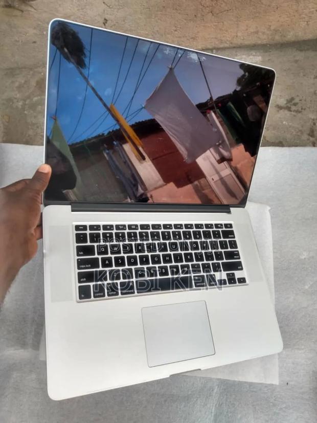 Laptop Apple MacBook Pro 2015 16GB Intel Core I7 SSD 1T