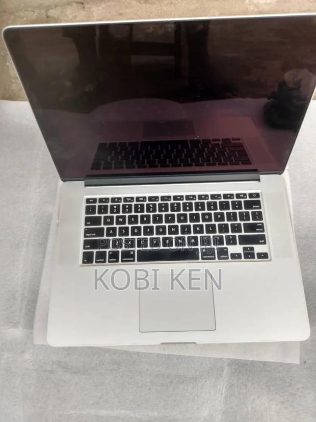 Laptop Apple MacBook Pro 2015 16GB Intel Core I7 SSD 1T photo 3