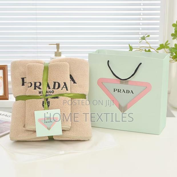 2 Pieces Beige Prada Towels · Photo 2