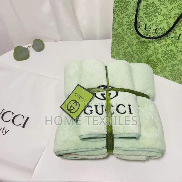 2 Pieces Light Green Towel · Photo 2