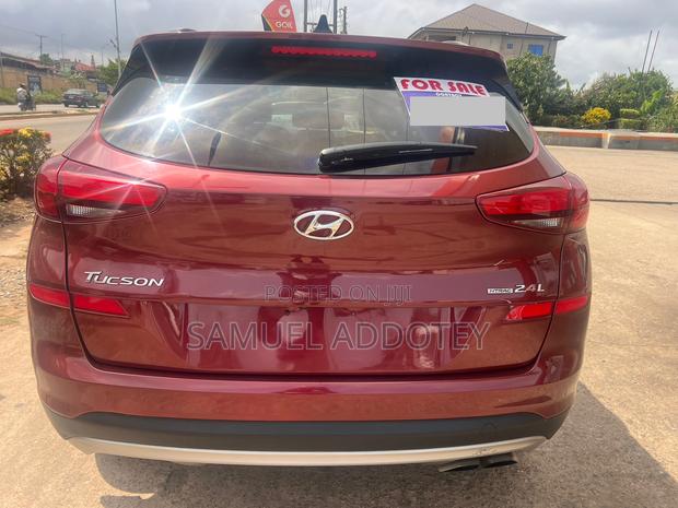 Hyundai Tucson 2019 Red