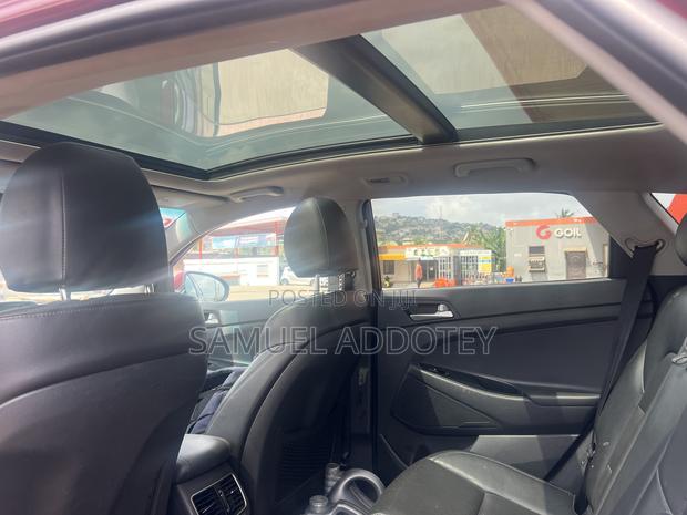 Hyundai Tucson 2019 Red