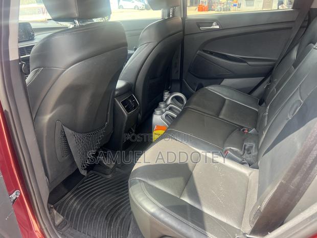 Hyundai Tucson 2019 Red