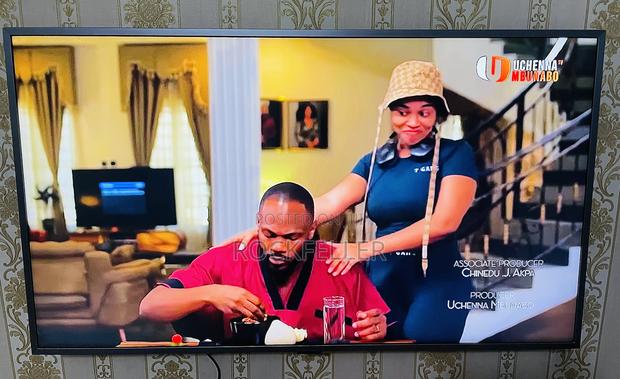 Uk Used Samsung Uhd HDR Smart Digital Satellite 43inches photo 7