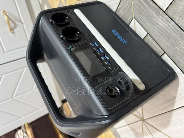 Anker 535 Powerhouse 512wh Portable Power Station photo 2