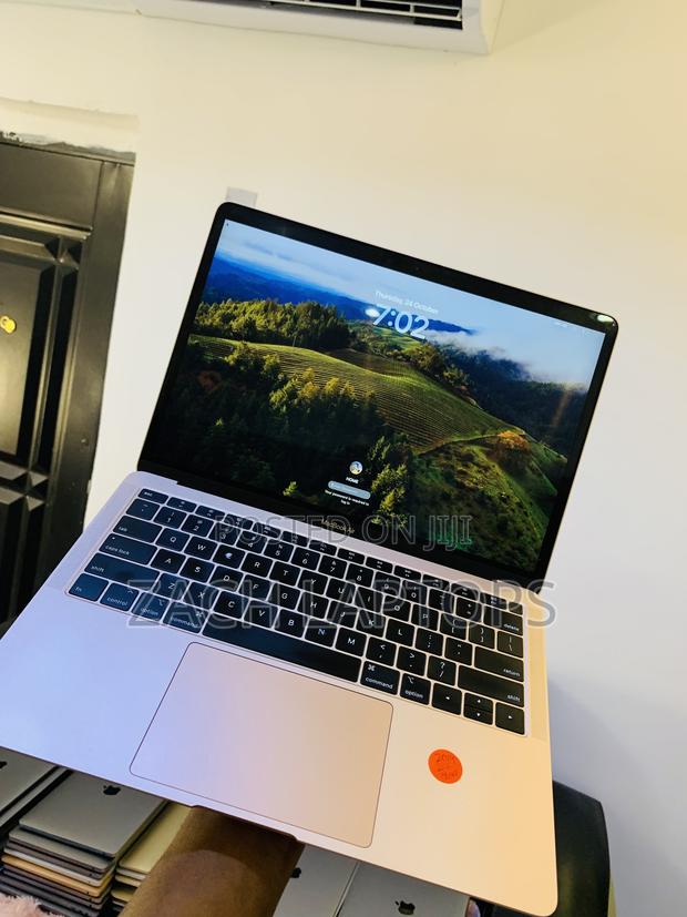 Laptop Apple MacBook Air 2020 8GB Intel Core I5 SSD 256GB · Photo 4