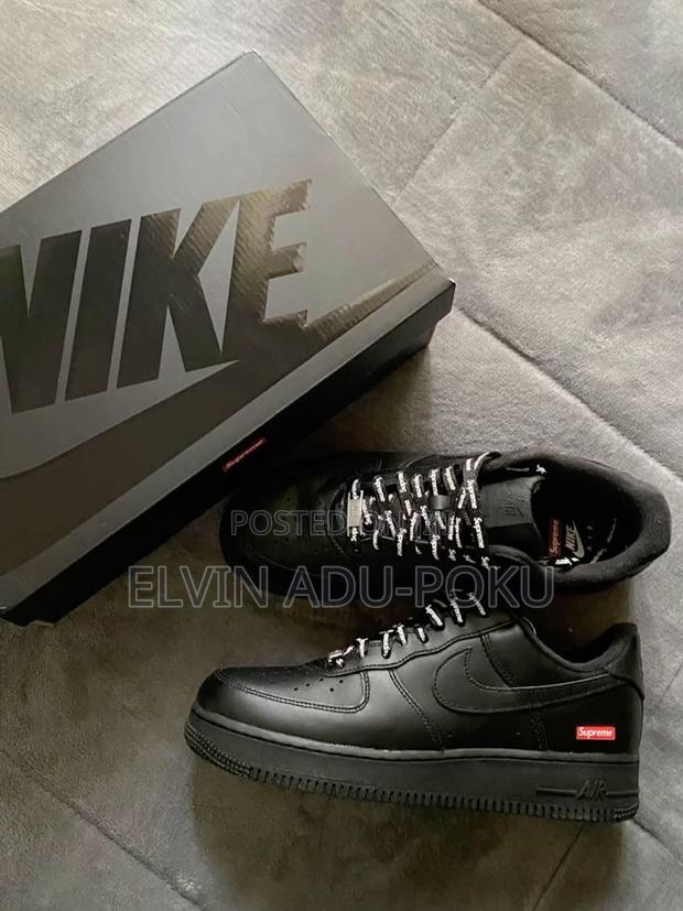 Nike Supreme Air Force 1 Low “ Mini Logo Box Black “ · Photo 3