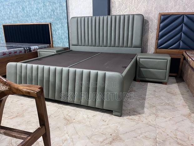 Upcycle King King-Size Bed Frame With Side Drawers · Photo 2